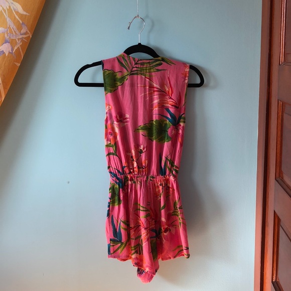 BillaBong Pink Floral Romper - Picture 3 of 4